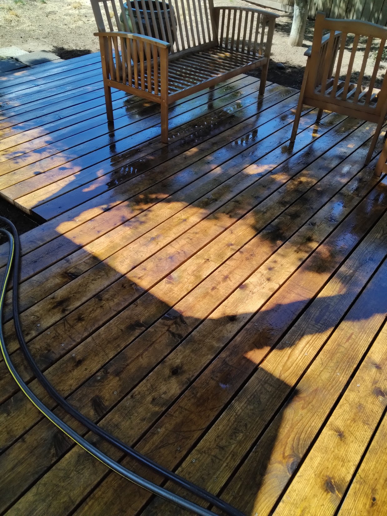 Maintained deck with fresh seal in Eugene, OR